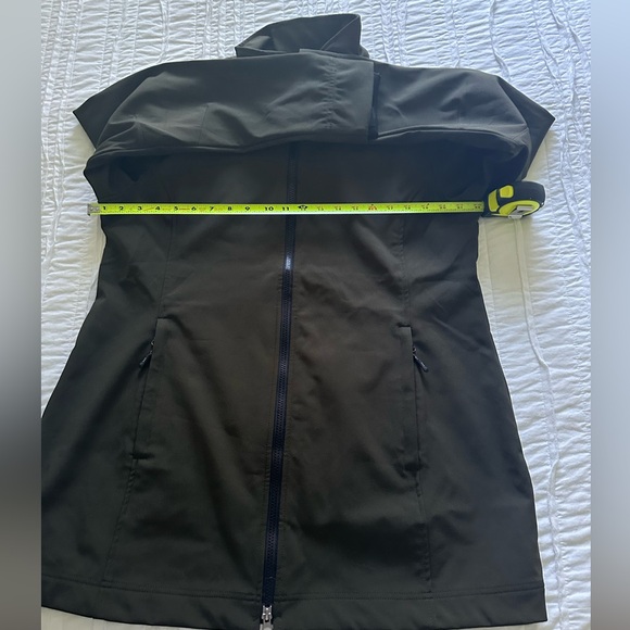 Elevate women’s lined Trench Jacket. Inside and outside pockets. Size XL - Picture 12 of 15